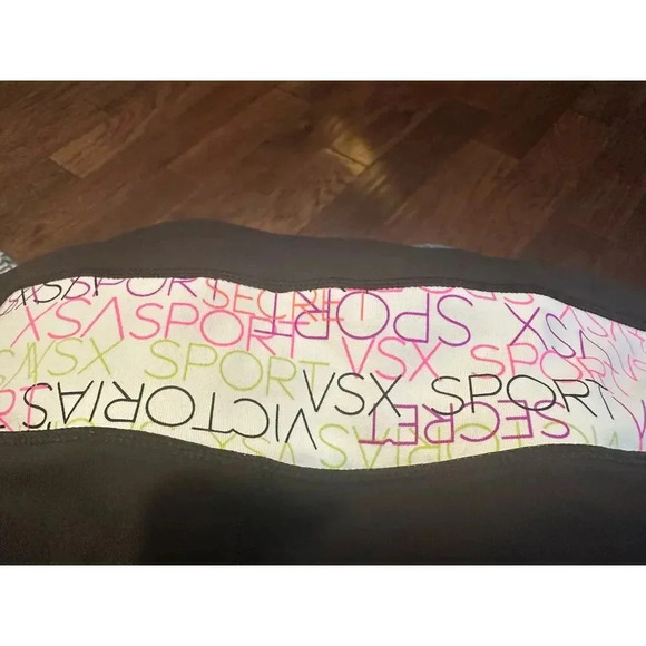 Victoria Secret Knockout Short VSX Medium - Picture 3 of 4